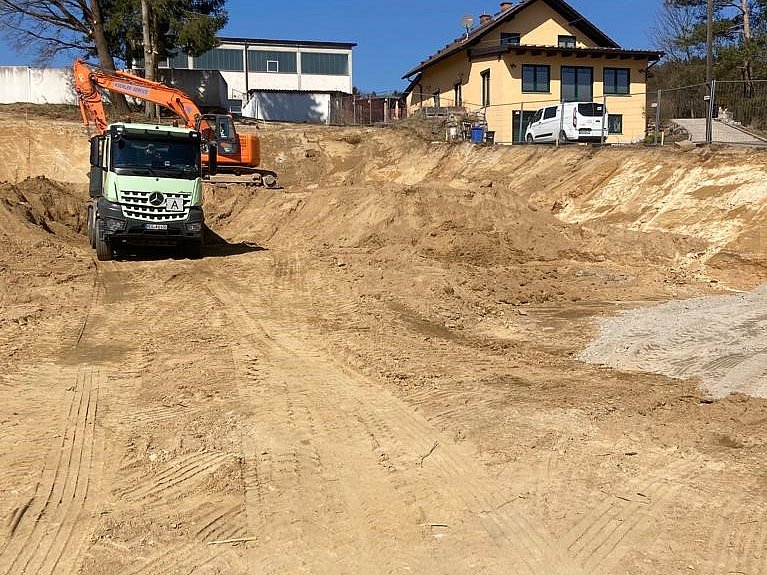 Erdaushub und Transport